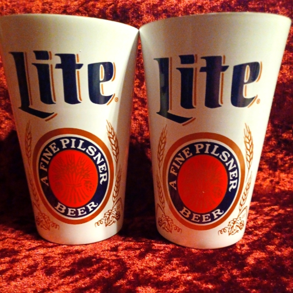 2 Aluminum Lite Beer Cups